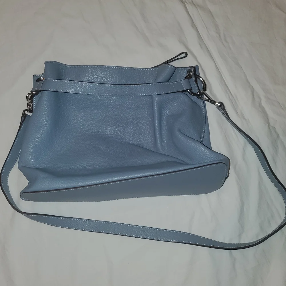 Alberta di Canio Italian leather blue purse. Silvwr hardware.